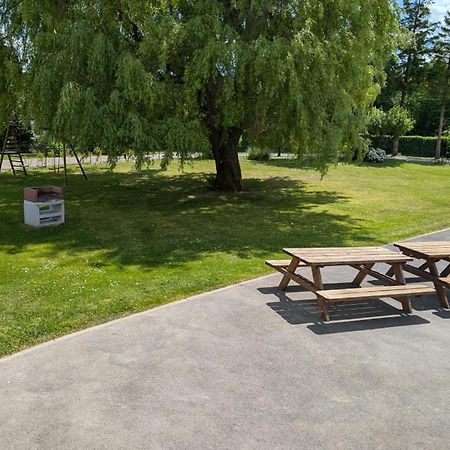 Вилла La Ferme Des Pierrettes Menneville Экстерьер фото