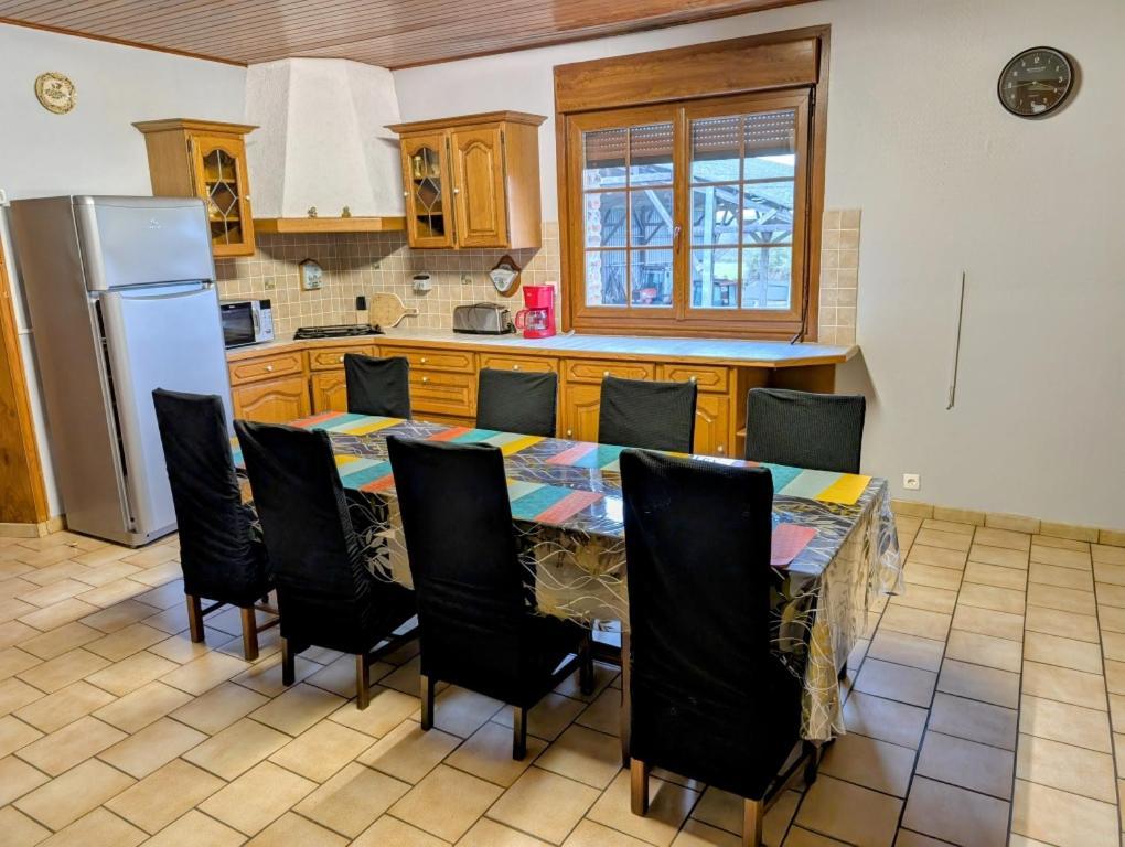 Вилла La Ferme Des Pierrettes Menneville Экстерьер фото